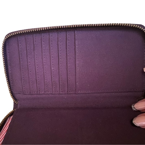 Hershel Wallet full zip closure - Picture 5 of 6